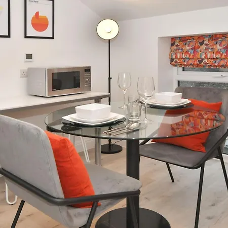 Antrobus Deluxe Apartments By Yourstays - 1 Bedroom Luxury Apartments In Congleton Exterior photo