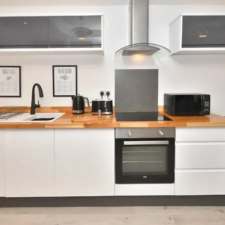Antrobus Deluxe Apartments By Yourstays - 1 Bedroom Luxury Apartments In Congleton Exterior photo