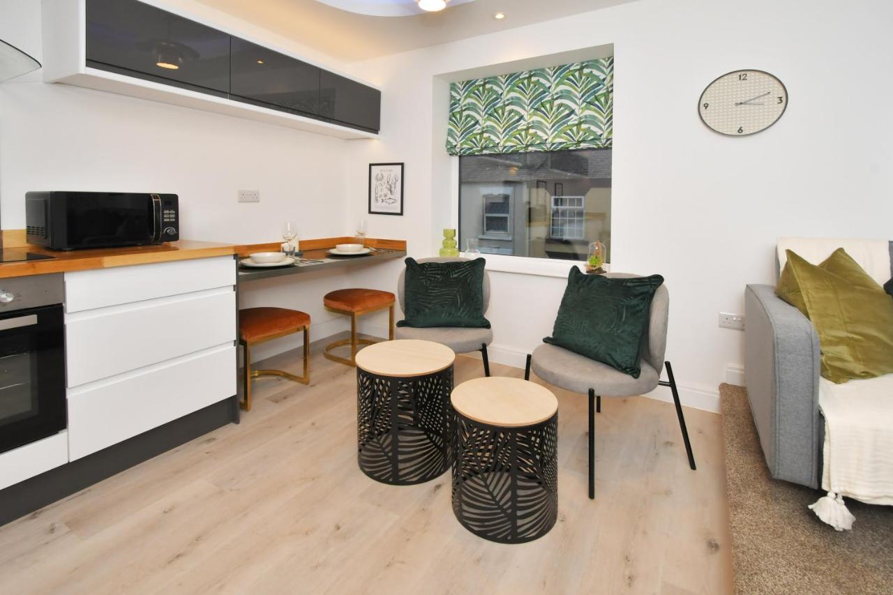 Antrobus Deluxe By Yourstays - 1 Bedroom Luxury In Apartment